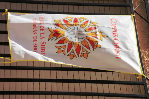 FiestasTradiciones-CorpusAlfombras-Elche-de-la-Sierra260