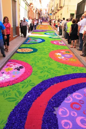FiestasTradiciones-CorpusAlfombras-Elche-de-la-Sierra31