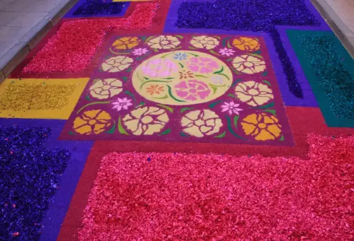 FiestasTradiciones-CorpusAlfombras-Elche-de-la-Sierra41