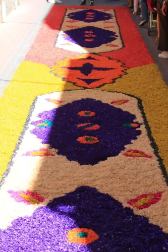 FiestasTradiciones-CorpusAlfombras-Elche-de-la-Sierra62