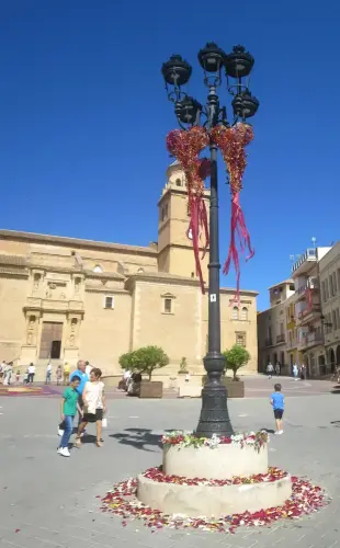 FiestasTradiciones-CorpusAlfombras-Hellin