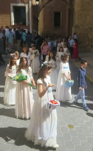 Procesion-Corpus-Hellin16