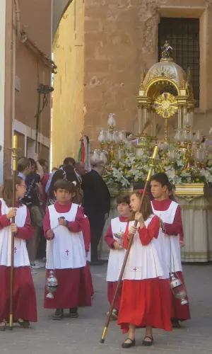 Procesion-Corpus-Hellin28