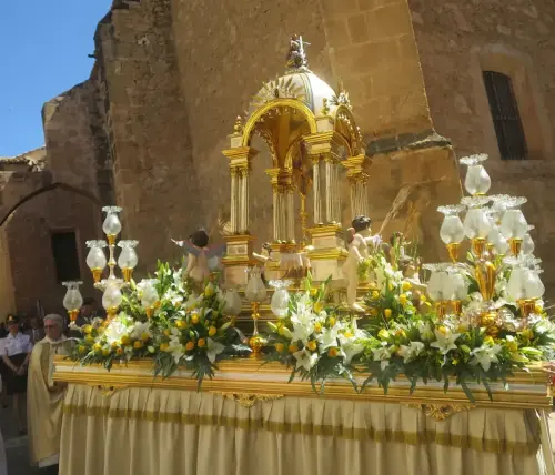 Procesion-Corpus-Hellin37