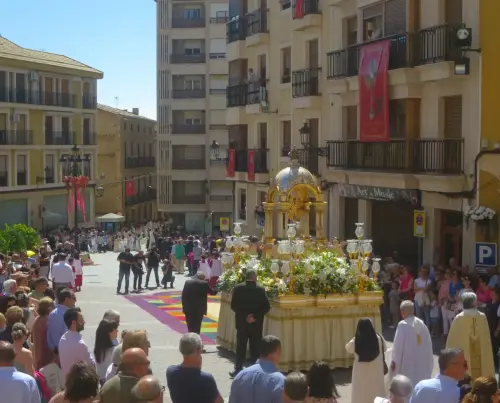 Procesion-Corpus-Hellin52