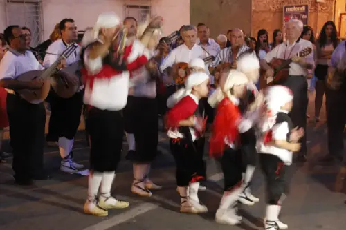 Danzantes-de-IssoHellin38