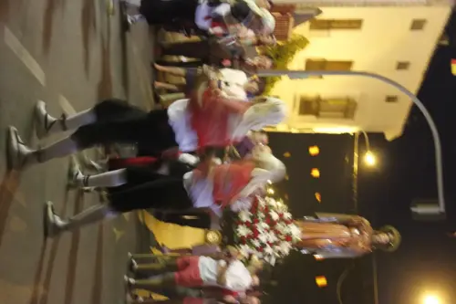 Danzantes-de-IssoHellin67