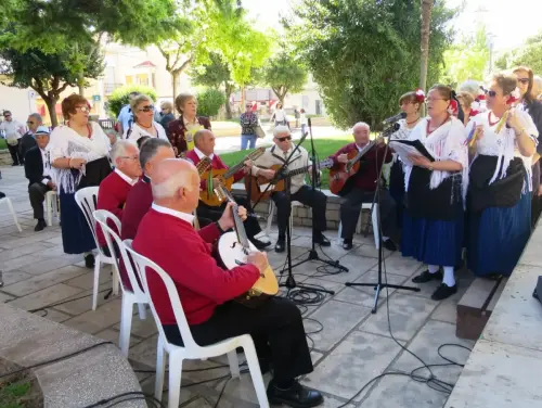 FiestasTradiciones-Dia-de-la-Cruz-Hellin15