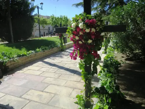 FiestasTradiciones-Dia-de-la-Cruz-Hellin9