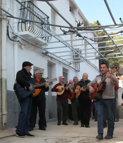 FiestasTradiciones-Dia-de-la-Cruz-Casa-la-NogueraRiopar31