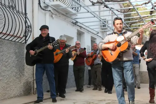FiestasTradiciones-Dia-de-la-Cruz-Casa-la-NogueraRiopar32