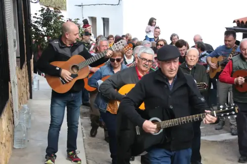 FiestasTradiciones-Dia-de-la-Cruz-Casa-la-NogueraRiopar37