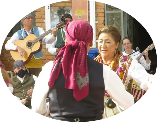 FiestasTradiciones-Mayos-a-la-Virgen-y-a-las-Mozas-El-Salobral-Albacete100