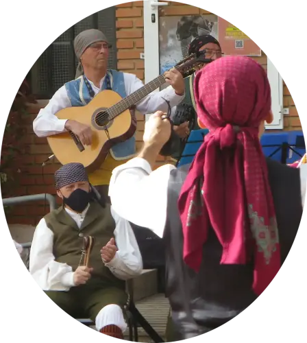 FiestasTradiciones-Mayos-a-la-Virgen-y-a-las-Mozas-El-Salobral-Albacete102