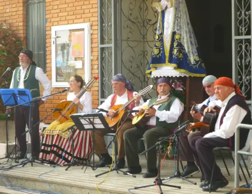 FiestasTradiciones-Mayos-a-la-Virgen-y-a-las-Mozas-El-Salobral-Albacete11