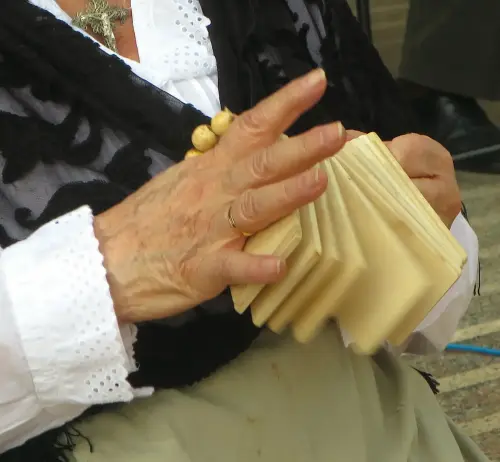 FiestasTradiciones-Mayos-a-la-Virgen-y-a-las-Mozas-El-Salobral-Albacete23