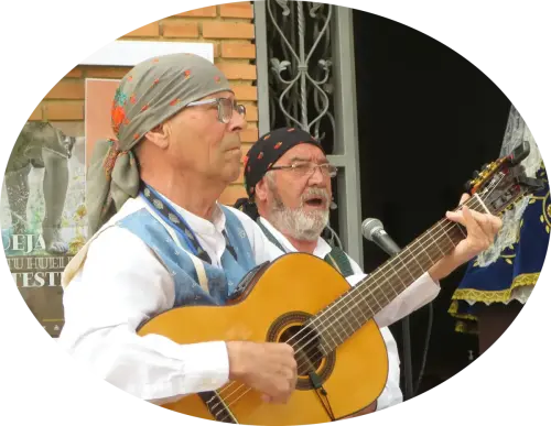 FiestasTradiciones-Mayos-a-la-Virgen-y-a-las-Mozas-El-Salobral-Albacete27