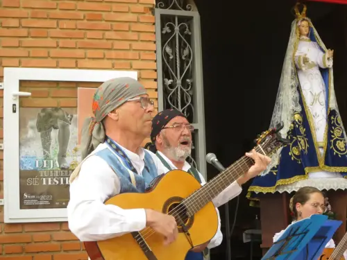 FiestasTradiciones-Mayos-a-la-Virgen-y-a-las-Mozas-El-Salobral-Albacete28
