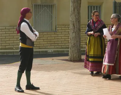 FiestasTradiciones-Mayos-a-la-Virgen-y-a-las-Mozas-El-Salobral-Albacete49