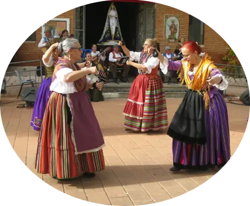 FiestasTradiciones-Mayos-a-la-Virgen-y-a-las-Mozas-El-Salobral-Albacete55