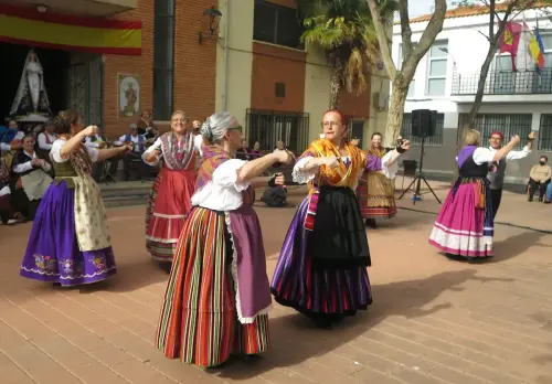 FiestasTradiciones-Mayos-a-la-Virgen-y-a-las-Mozas-El-Salobral-Albacete58