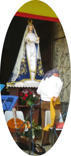 FiestasTradiciones-Mayos-a-la-Virgen-y-a-las-Mozas-El-Salobral-Albacete6