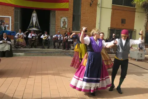 FiestasTradiciones-Mayos-a-la-Virgen-y-a-las-Mozas-El-Salobral-Albacete60