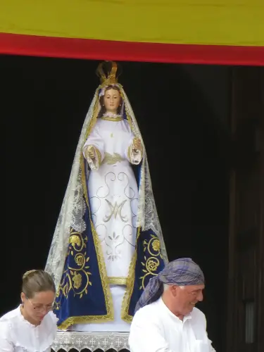 FiestasTradiciones-Mayos-a-la-Virgen-y-a-las-Mozas-El-Salobral-Albacete7