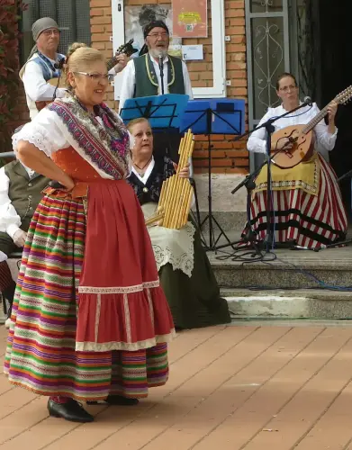 FiestasTradiciones-Mayos-a-la-Virgen-y-a-las-Mozas-El-Salobral-Albacete71