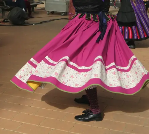 FiestasTradiciones-Mayos-a-la-Virgen-y-a-las-Mozas-El-Salobral-Albacete80