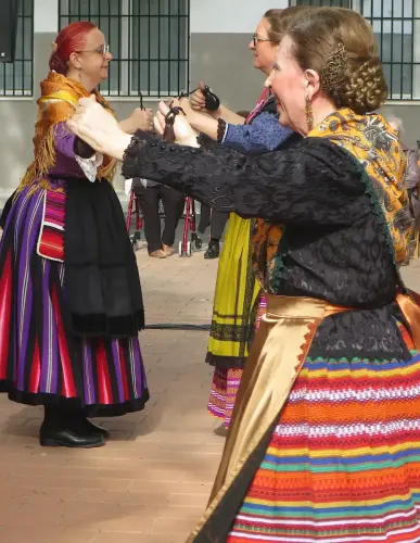 FiestasTradiciones-Mayos-a-la-Virgen-y-a-las-Mozas-El-Salobral-Albacete86