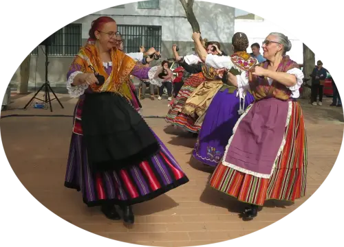 FiestasTradiciones-Mayos-a-la-Virgen-y-a-las-Mozas-El-Salobral-Albacete91