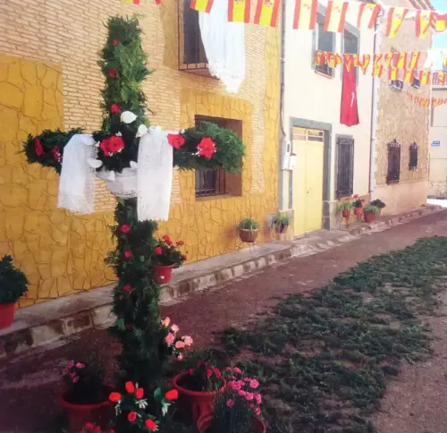 Cruz-de-Mayo-Molinicos