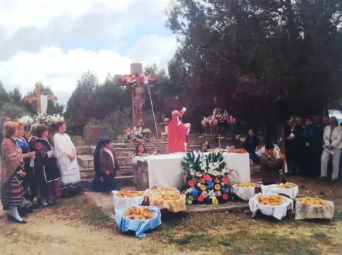 Cruz-de-Mayo.-Balsa-de-Ves