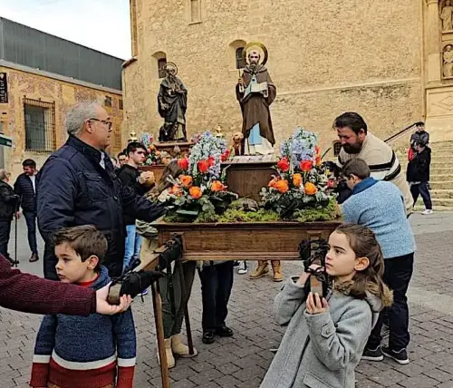 FiestasTradiciones-San-Anton-Hellin22