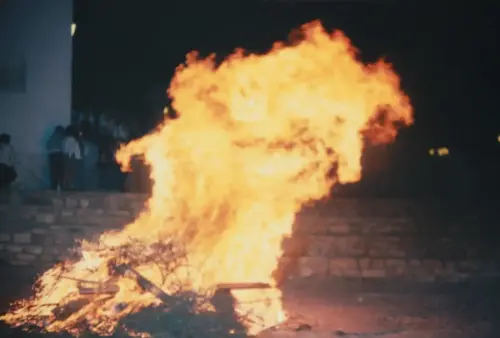 FIEST.TRAD.094-El-fuego-Luminarias