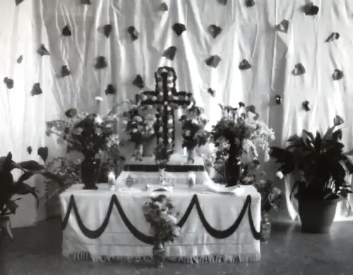 FIEST.TRAD.180-Altar-Cruz-de-mayo-Villaverde