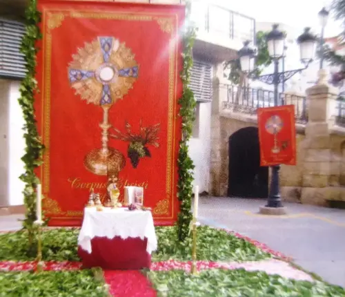 FIEST.TRAD.196-Corpus-Christi