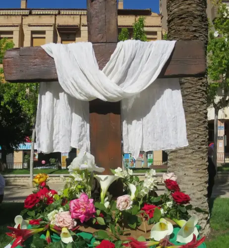 FIEST.TRAD.197-Mayos-cruces-Hellin