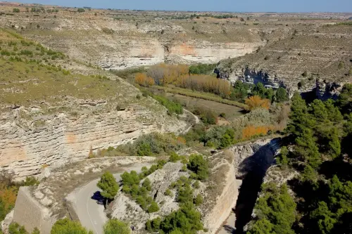2.2-La-Manchuela-Jorquera03-meandro-del-Jucar