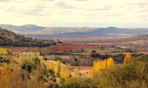 7.2-Sierra-de-Alcaraz-Alcaraz04-Desde-Cortes
