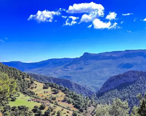 7.3-Sierra-de-Segura-Yeste05-Puntal-de-Rodas-desde-los-Huecos-de-Banares
