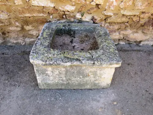 Pozos-Santa-Marta-La-Roda-brocal