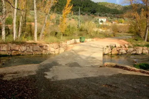 Pontones-Los-Alejos-rio-Mundo