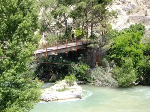 Puentes-Colgante-de-La-Graya-Yeste2