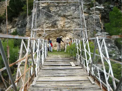 Puentes-Colgante-de-Vizcainos-Yeste