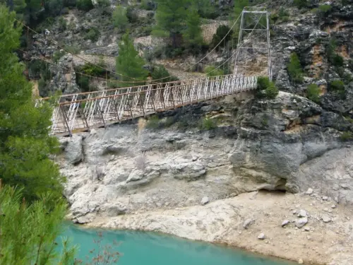Puentes-Colgante-de-Vizcainos-Yeste4