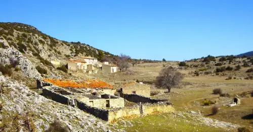 Edificacion-rural-Cortijo-de-Rivelte-Yeste