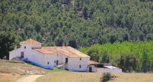 Edificacion-rural-Cortijo-de-don-Domingo-Claras-Yeste