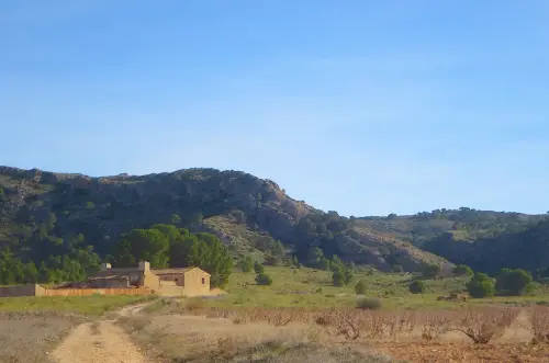 Edificacion-rural-Pocico-de-la-Ra-Hellin